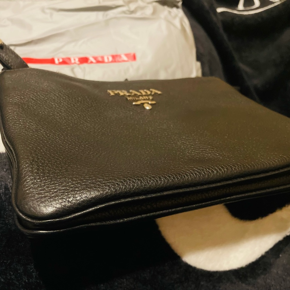 Authentic Prada Vitello Phen black Leather Crossbody Bag with dustbag - Picture 3 of 8